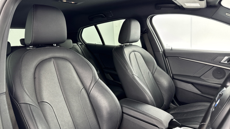 BMW 1 Series 118i M Sport 5dr Step Auto Petrol Hatchback